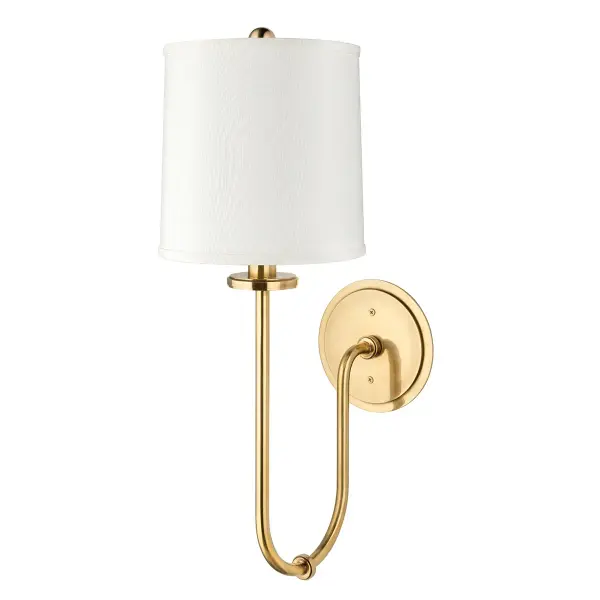 Jericho makes a striking impression with its steeply curved arm extending over 10 inches from the wall. The generous scale and sculptural silhouette create visual impact, while the aged brass finish adds warmth and sophistication.
