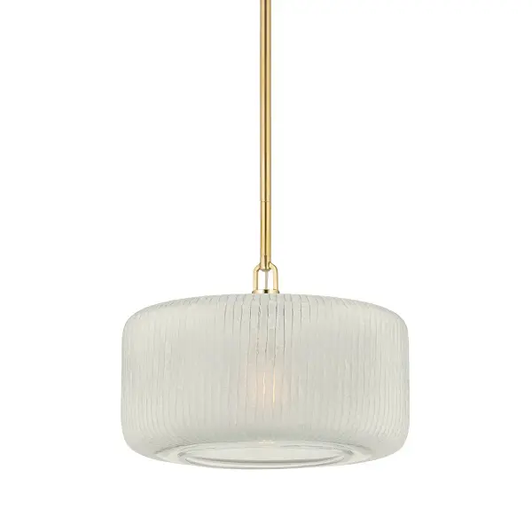 The Beechurst pendant showcases hand-cut Indian glass in an exquisite chiseled pattern that creates beautiful light diffusion. The wide drum shape and Aged Brass metalwork deliver upscale style with artisanal character.