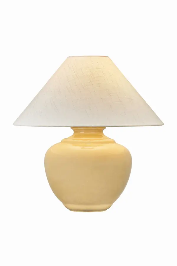 This Hudson Valley table lamp combines classic brass craftsmanship with contemporary sensibility. The aged brass finish adds warmth and character to any space, while the single-light design provides focused task or ambient lighting.