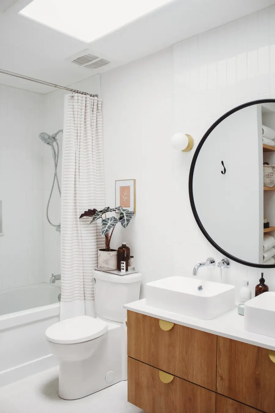 Baird Bath and Vanity Light - Image 3