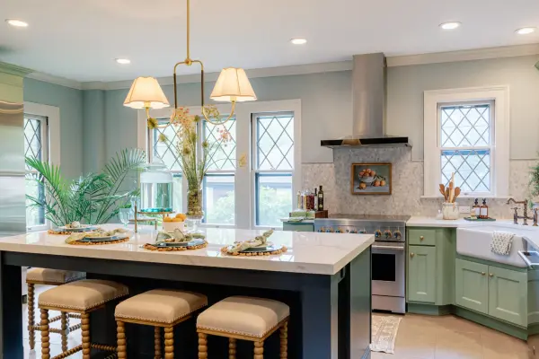 Sophisticated Linear Design Blending Traditional & Contemporary Elements - Image 6