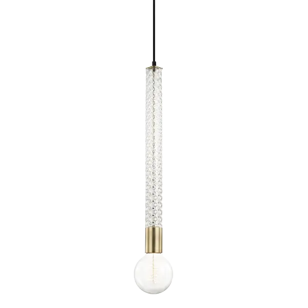 The Pippin Pendant combines classic form with contemporary simplicity. Its compact size and warm aged brass finish make it ideal for kitchen islands, dining nooks, or clustered installations.