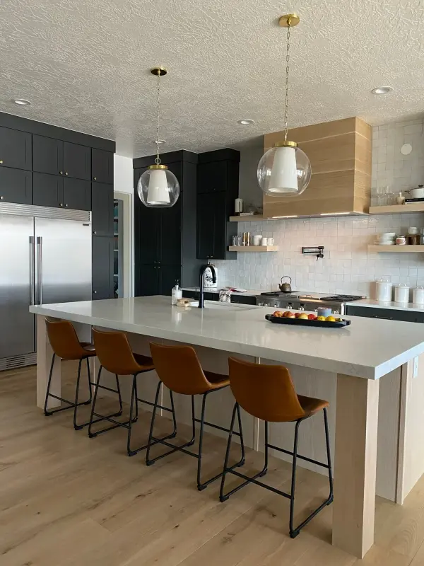 Sophisticated Layered Design with Soft, Diffused Glow - Image 3