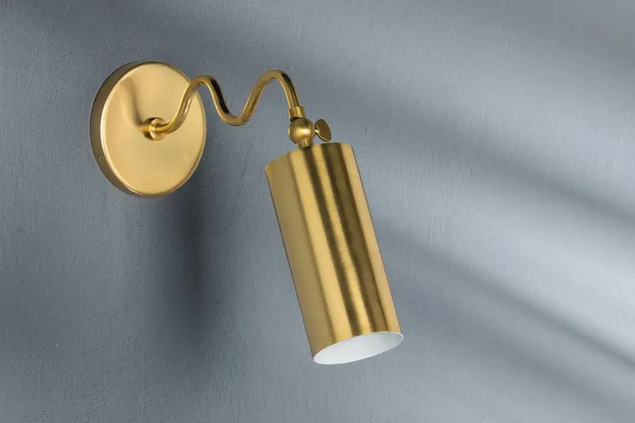 Bea Wall Sconce in Aged Brass - Image 2