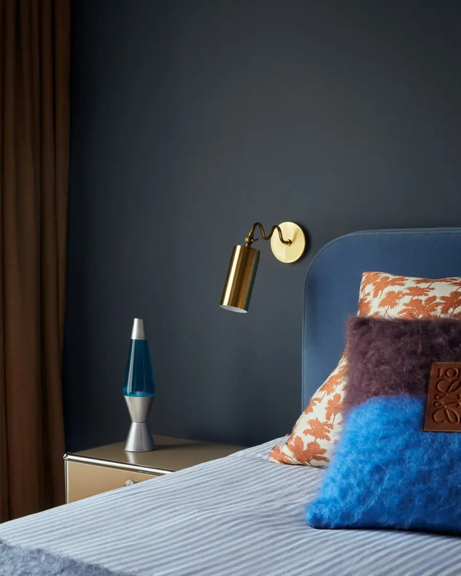 Bea Wall Sconce in Aged Brass - Image 5