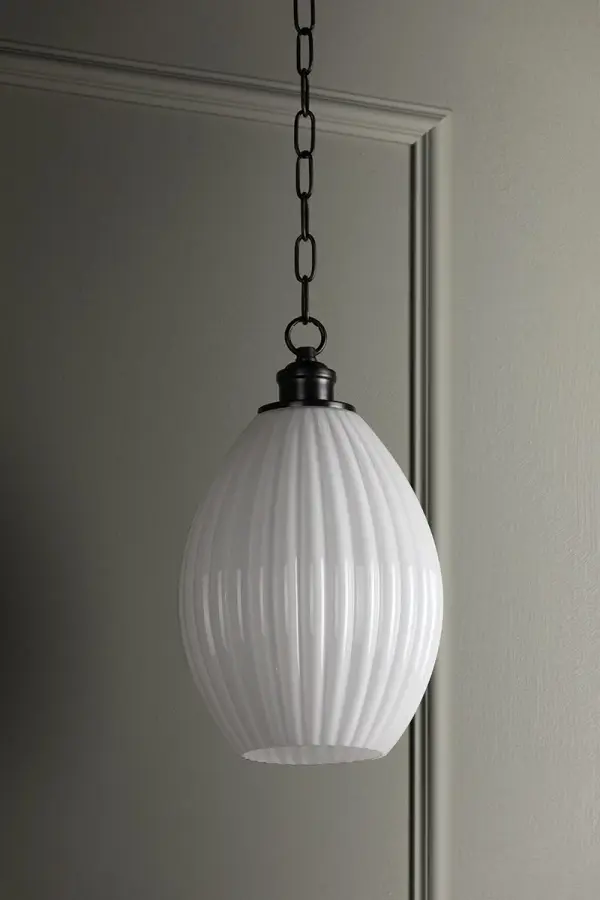 Charming Cottage-Style Pendant with Elegant Fluted Glass Shade - Image 2
