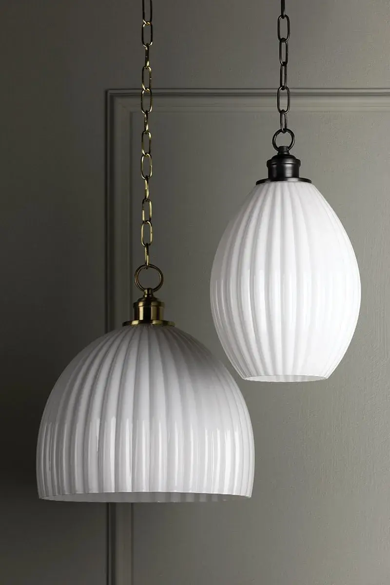 Charming Cottage-Style Pendant with Elegant Fluted Glass Shade - Image 3