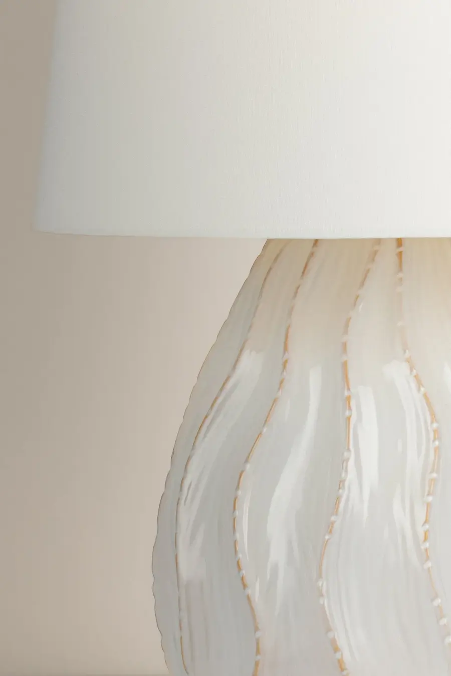 Karla Coral-Inspired Ceramic Table Lamp - Image 2