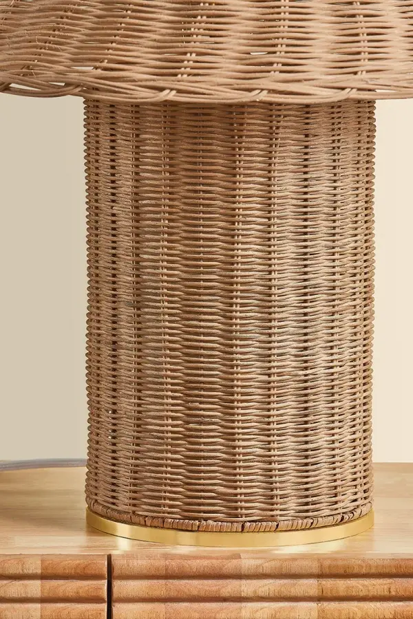 Jeanette Wicker Table Lamp - Image 4