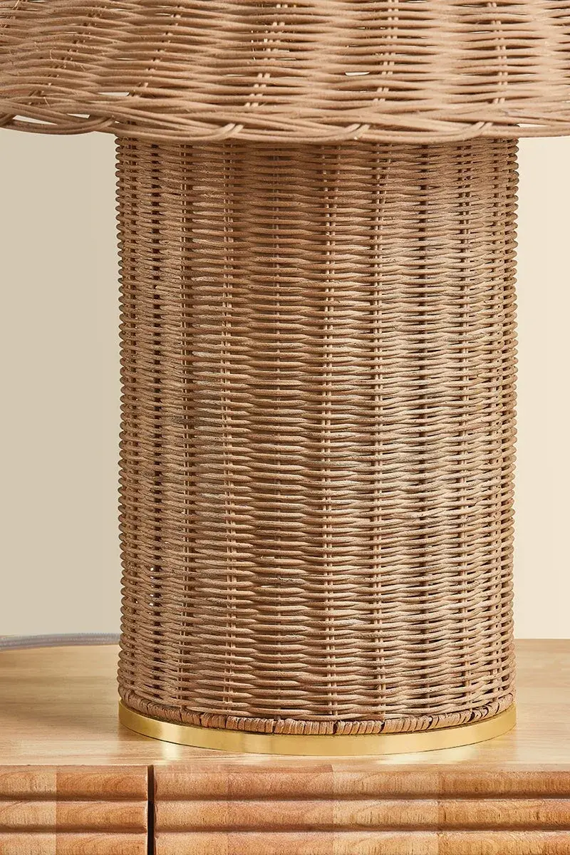 Jeanette Wicker Table Lamp - Image 4
