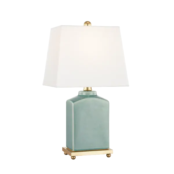 The Brynn Table Lamp offers timeless transitional styling that complements both traditional and contemporary interiors. Its adaptable design makes it ideal for bedrooms, living spaces, and home offices.