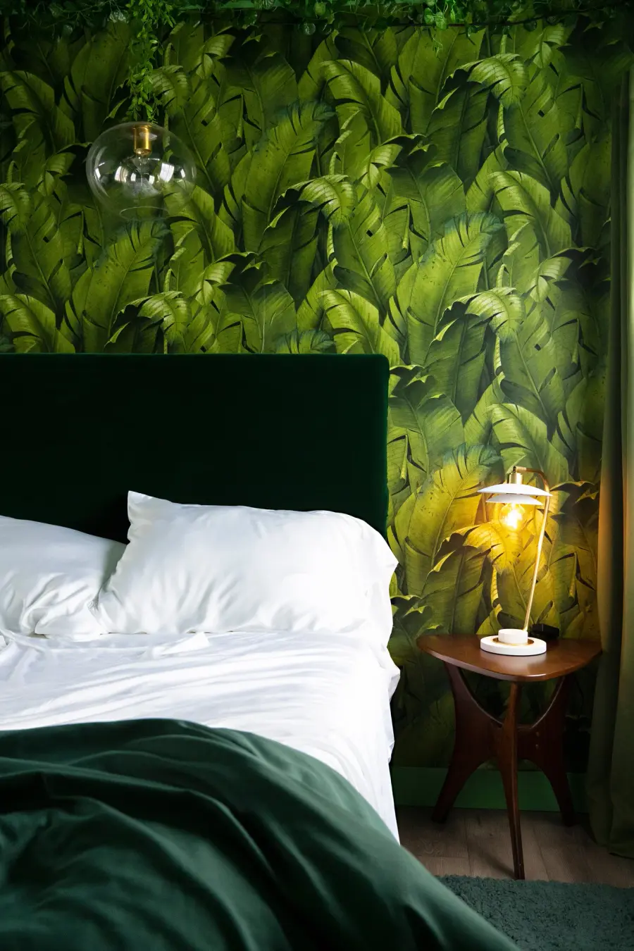 Elegant Transitional Pendant with Timeless Aged Brass Finish - Image 4