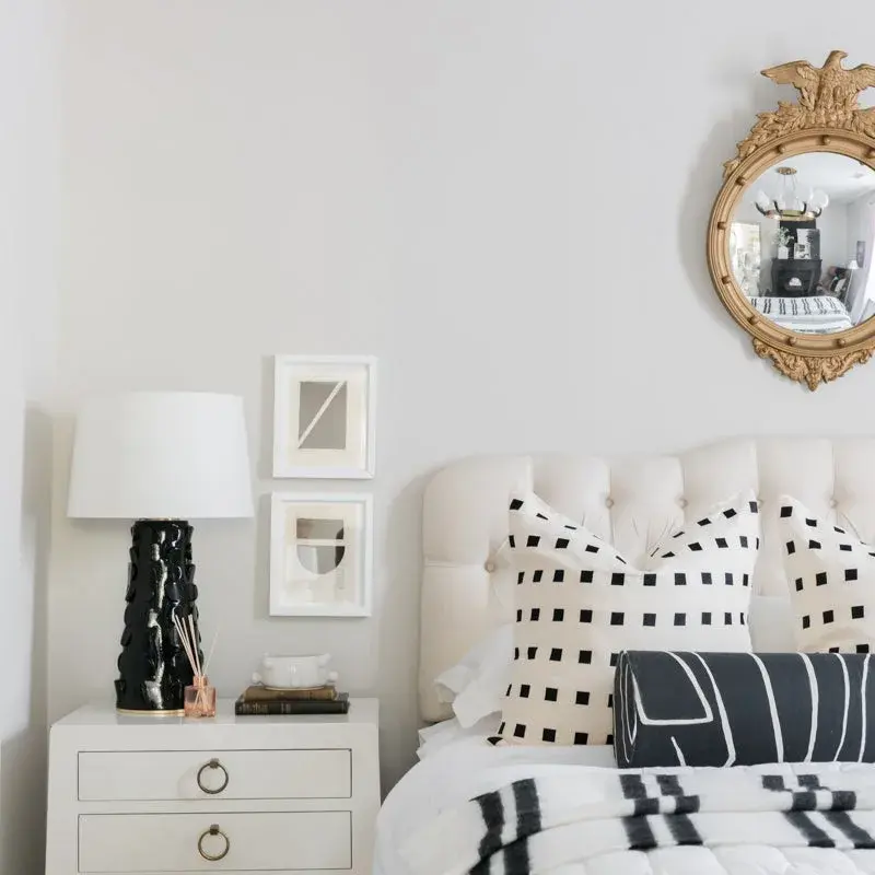 Artistic Ceramic Table Lamp with Dimensional Cut-Out Design - Image 10