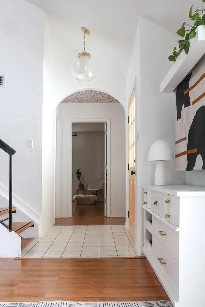 Elegant Contemporary Table Lamp with Soft White Finish - Image 6