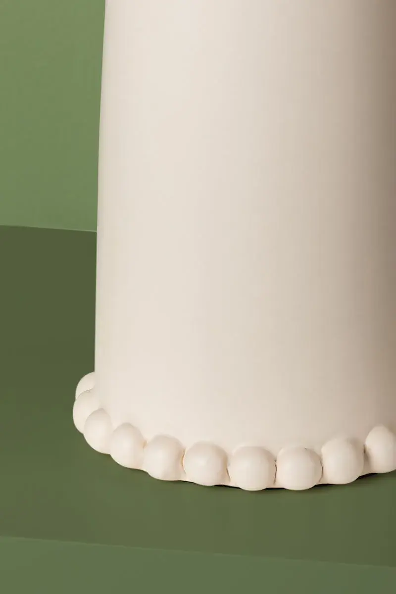 Elegant Grandmillennial Style with Warm Ceramic Base - Image 3