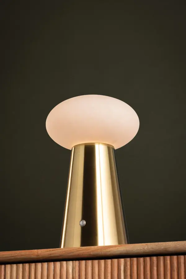 Cashel Rechargeable Table Lamp - Image 3