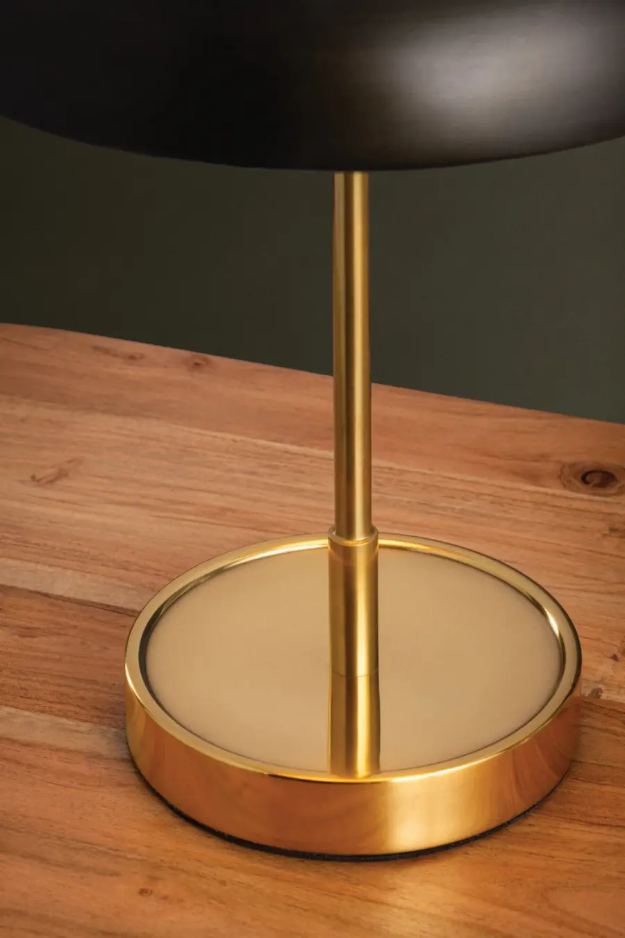 Hector Rechargeable Table Lamp - Image 3