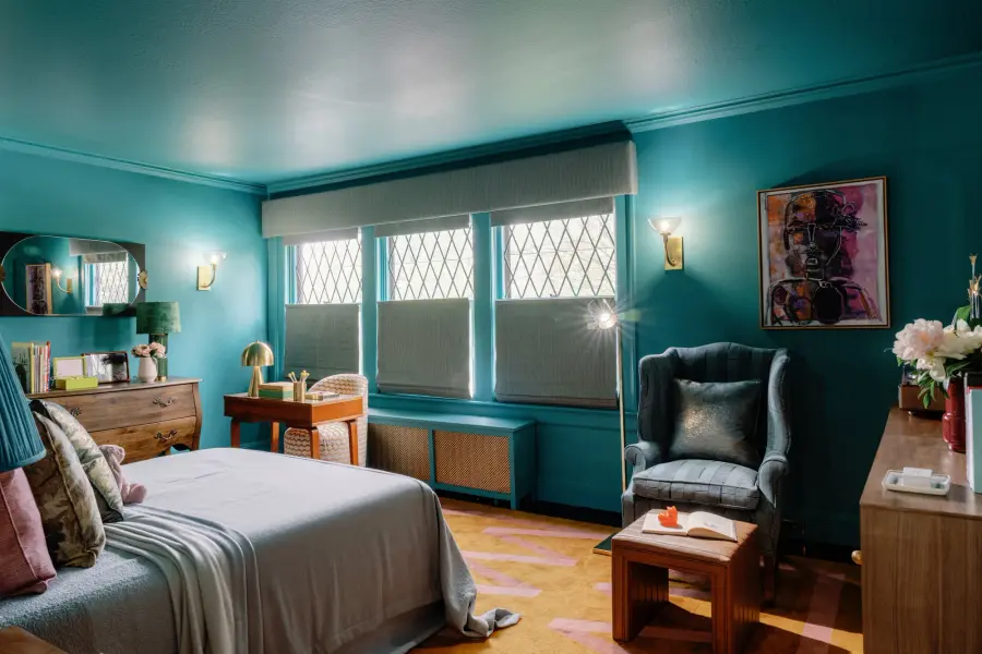 Portable Mushroom Lamp with Modern Geometric Design - Image 8