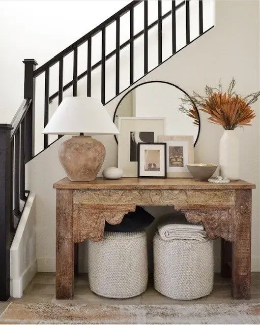 Italian-Inspired Organic Beauty with Textural Coastal Charm - Image 6