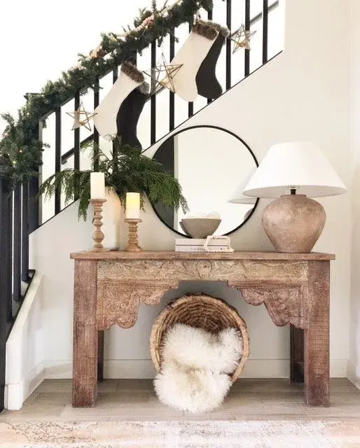 Italian-Inspired Organic Beauty with Textural Coastal Charm - Image 9