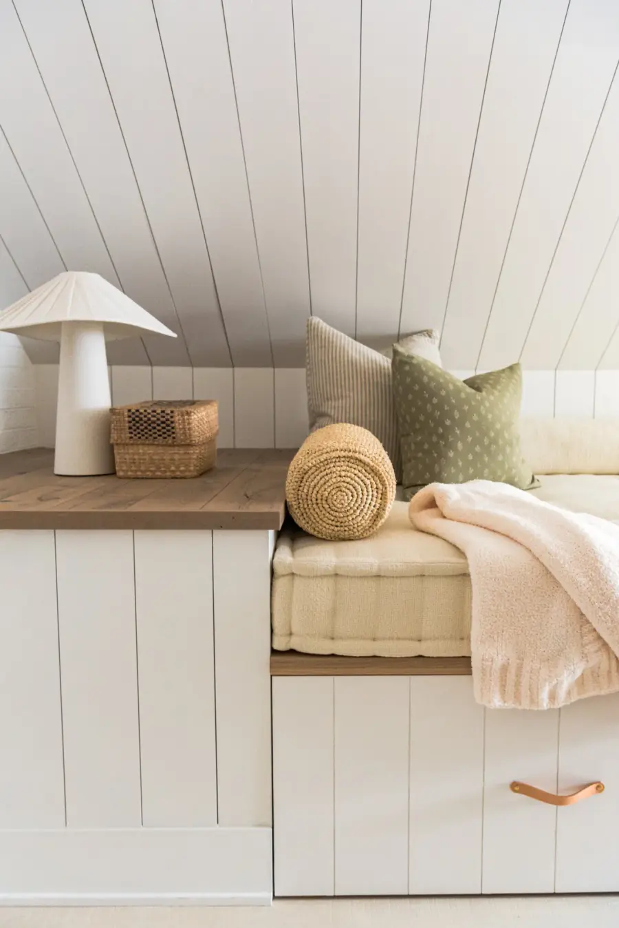 Modern Organic Table Lamp with Sophisticated Pleated Linen Shade - Image 11