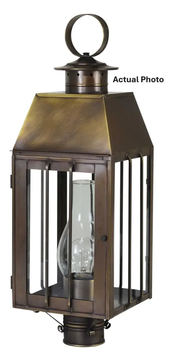 The Nottingham collection features a contemporary style while paying homage to its colonial roots. Clean lines and intricate detailsÿfocused on simplicity and functionality. This fixture works well in indoor and outdoor options.