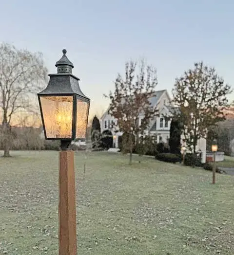 One Light Post Mount 75.00W/A/Medium - Image 2