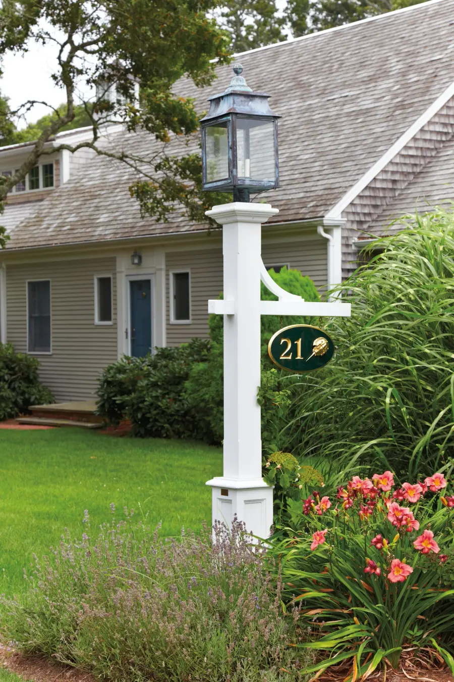 One Light Post Mount 75.00W/A/Medium - Image 3