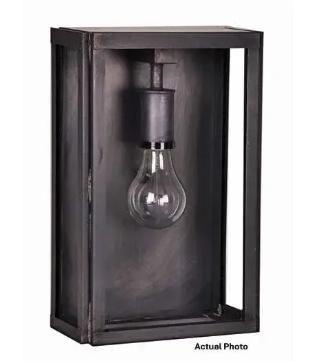 Modern fixtures at their finest. Simple, clean lines blend a minimalist appearance and high functionality. An excellent choice for your more contemporary designs.