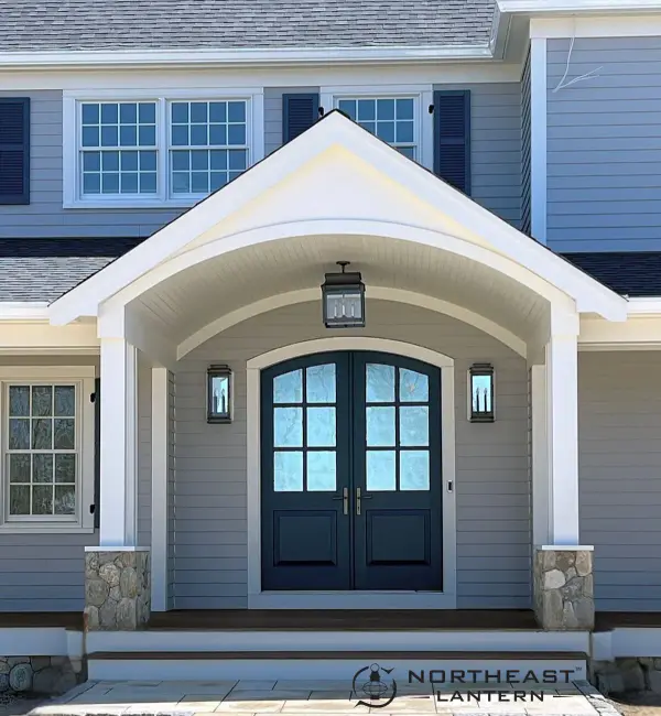 A fusion of streamlined contemporary style and traditional heritage, the Empire collection is highlighted by a double-tiered top with hard edges and flat sides. A unique design with two bulbs and an optional mirrored back panel for a sophisticated detail - alternate view