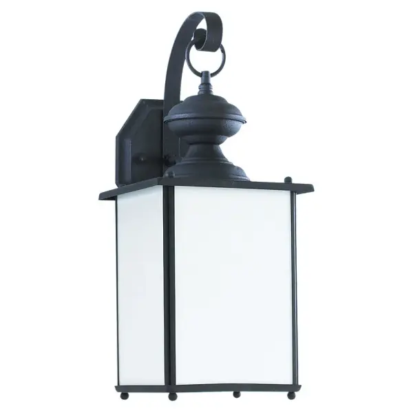 The Jamestowne wall lantern delivers traditional styling with modern durability. Its compact 7-inch width and wet-rated construction make it ideal for entryways and porches where classic design meets weather resistance.