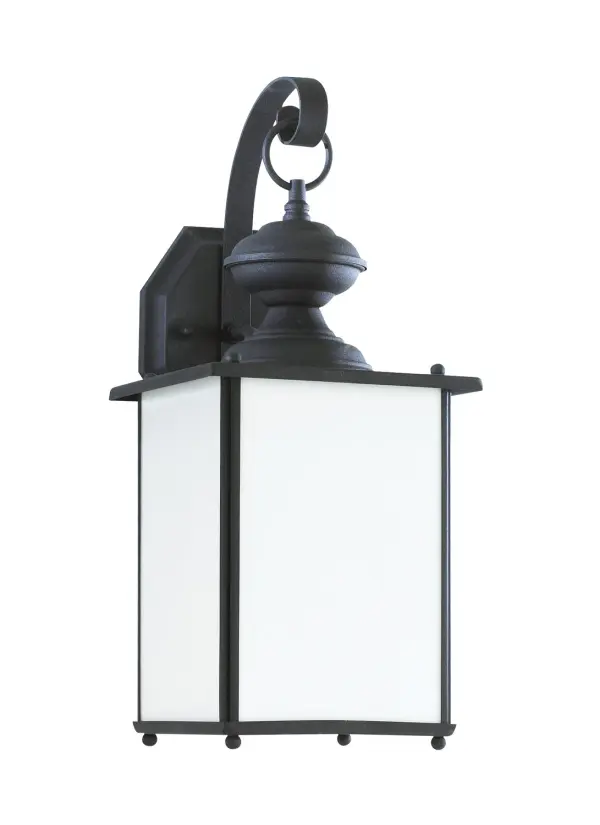 The Jamestowne wall lantern combines traditional styling with modern LED efficiency. Its compact 7-inch width and wet-rated aluminum construction make it ideal for coastal and outdoor applications.