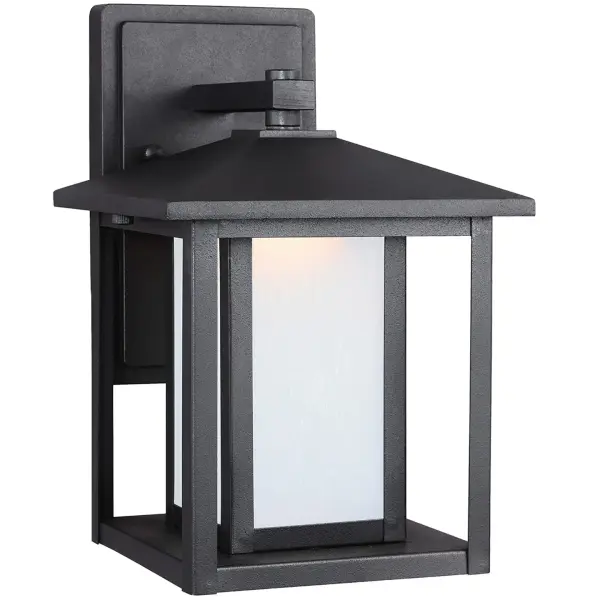 Hunnington One Light Outdoor Wall Lantern in Black