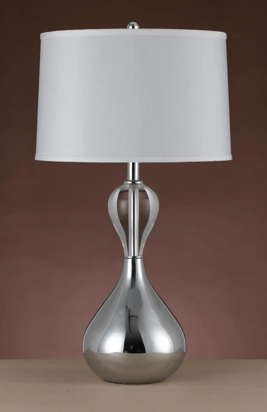 Elegant Crystal Table Lamp Adds Sophisticated Sparkle
