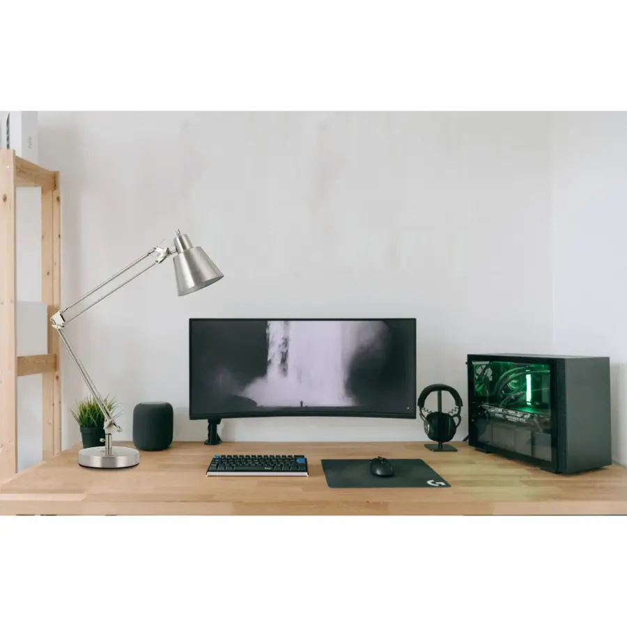 Versatile Adjustable Task Lamp with Modern Industrial Style - Image 2