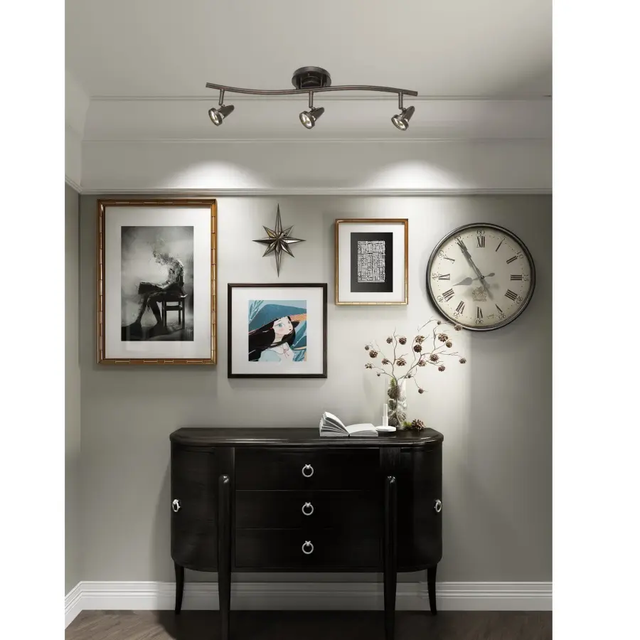 Versatile Industrial Track Light with Adjustable LED Heads - Image 2