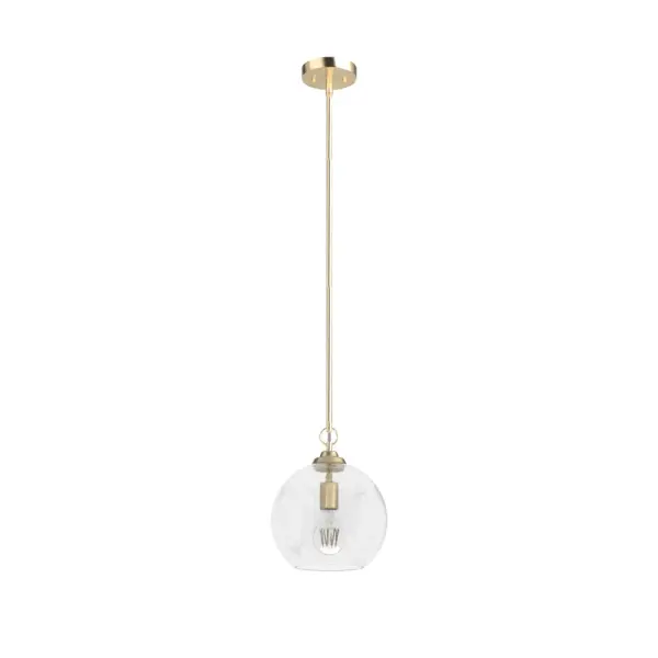 The High Oaks pendant delivers refined style in a compact package. Its spherical clear seeded glass shade and Noble Bronze finish blend seamlessly with both traditional and contemporary spaces, making it ideal for kitchen islands and dining areas.