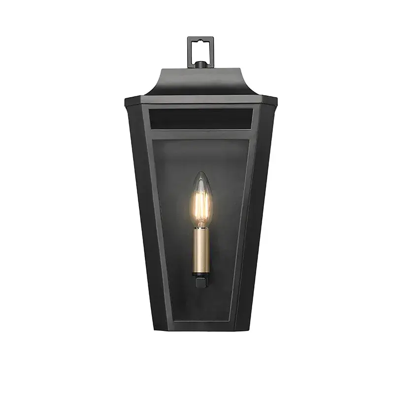 Outdoor Light Fixture in Powder Coated Black