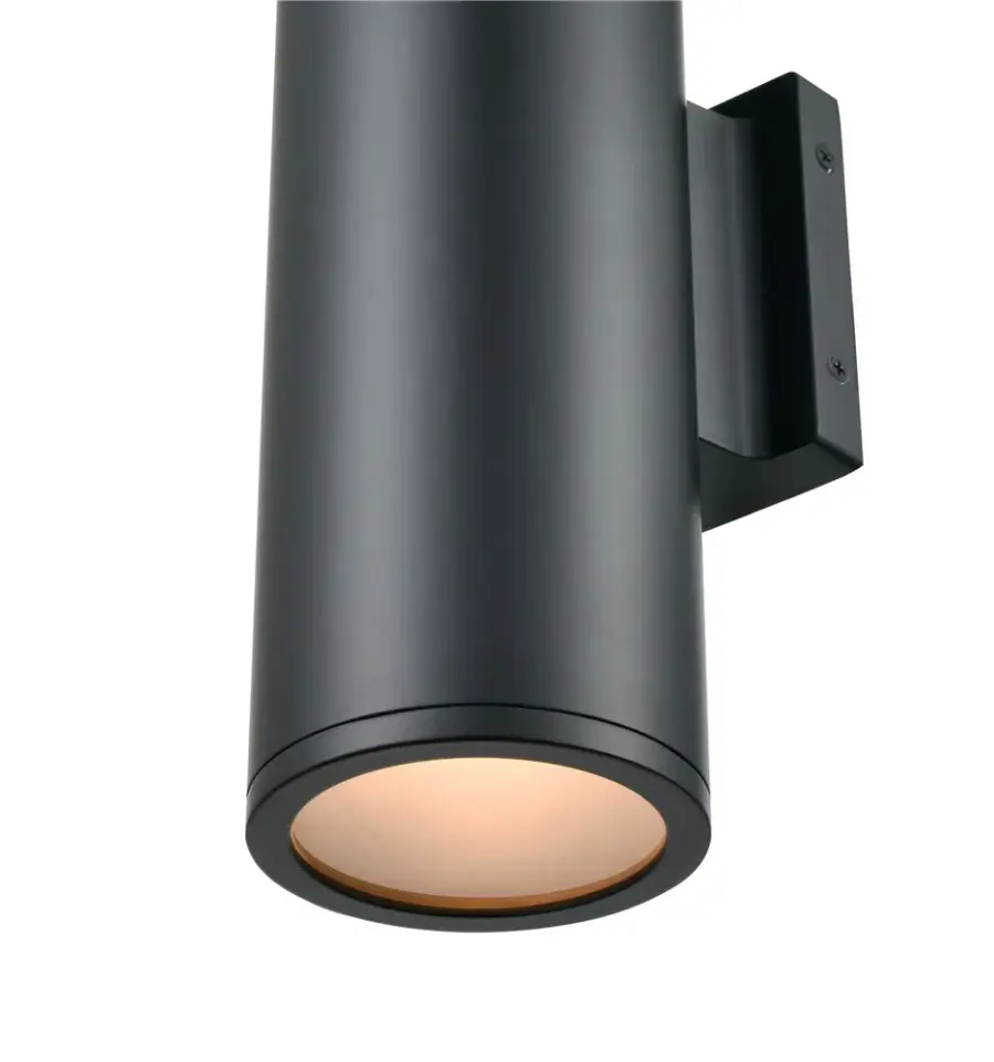 8002 Outdoor Light in Matte Black