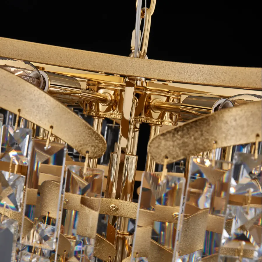 Cadere 26" Crystal Chandelier - Image 4
