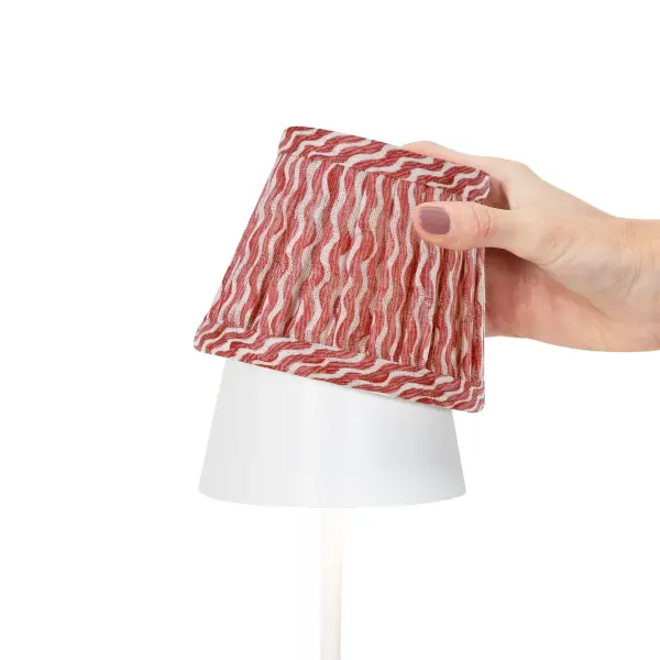 This exclusive collaboration brings together Zafferano's modern cordless lighting with Fermoie's fine fabric craftsmanship. Handmade in Wiltshire from 100% sheer linen with cotton lining, the Popple pattern evokes ancient mosaics. - alternate view
