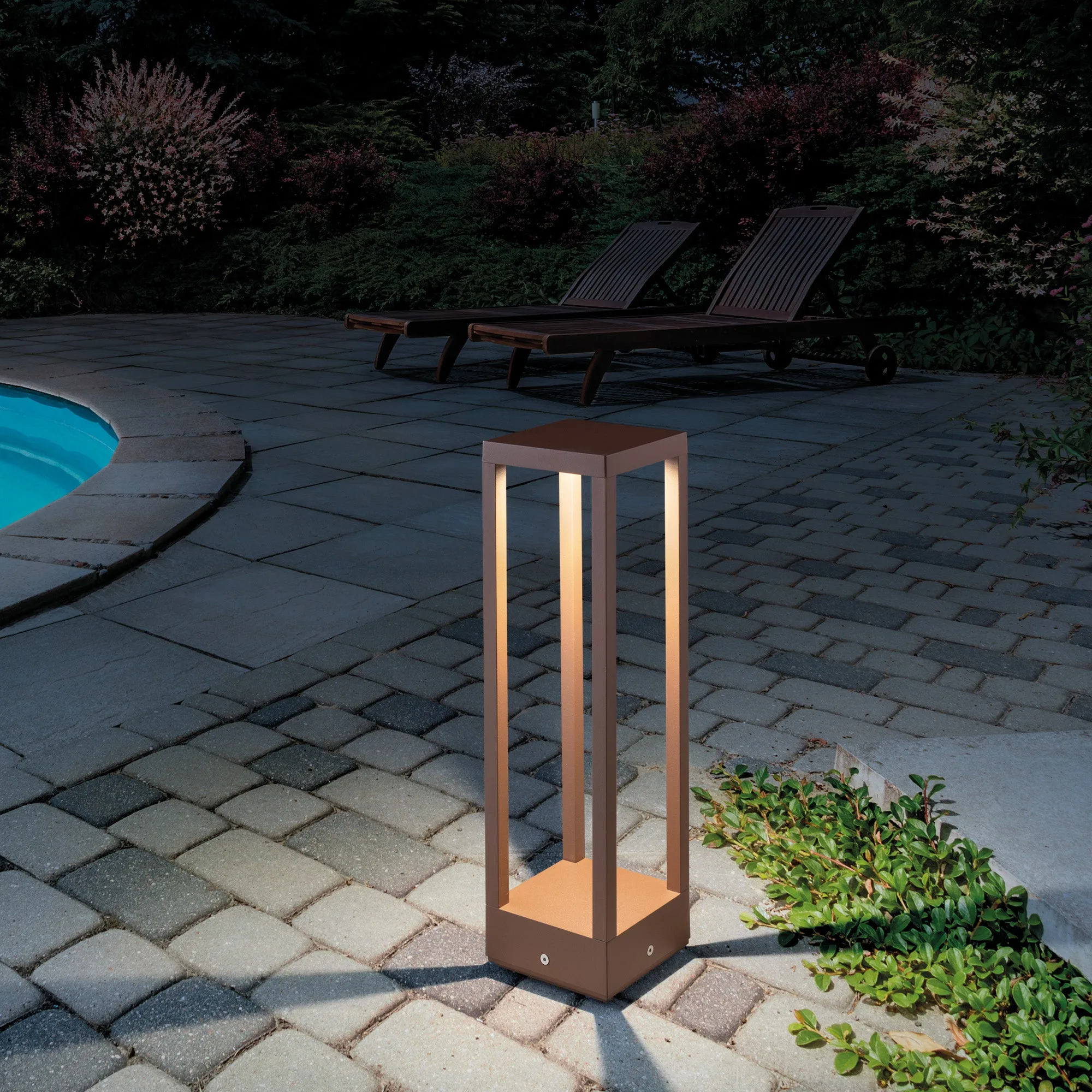 Zafferano America Solar Bollard Lamp - Thumbnail 4
