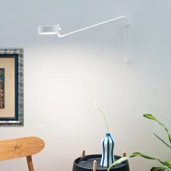 The Super O Wall Lamp combines modern design with exceptional functionality. Its rechargeable LED module rotates 360° for precise light direction, features 4-step dimming with adjustable color temperature, and boasts a high IP rating for outdoor use. - alternate view