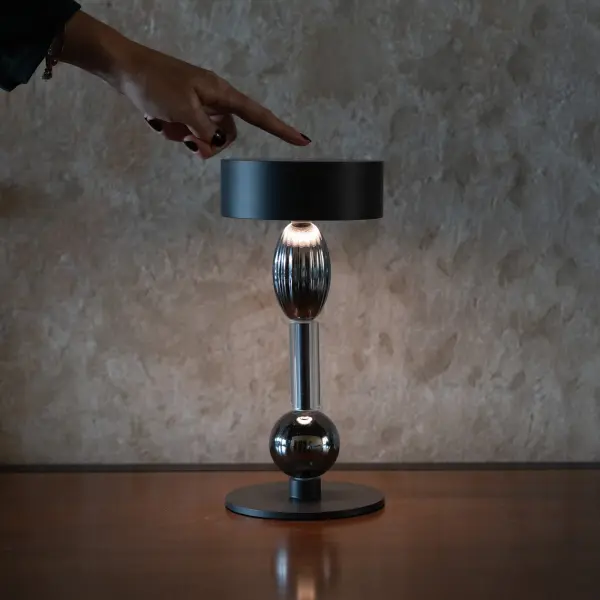 Royal Family Wi-Fi Cordless Table Lamp - Image 8
