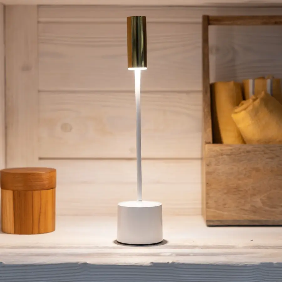 Carolina Pro Cordless LED Table Lamp - Image 4