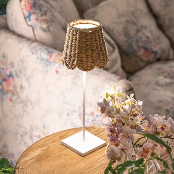 Scalloped Water Hyacinth Woven Lampshade - Image 6