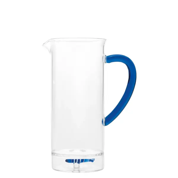The Teca Mare Starfish Carafe combines Italian craftsmanship with coastal charm. Handmade from borosilicate glass with captivating starfish decoration suspended within, it features a protective double bottom for ice.