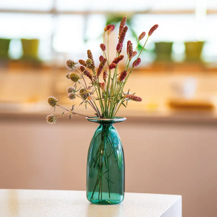 Un Fiore Hand-Blown Glass Vase 22 - Image 4