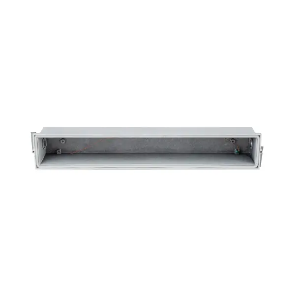 This back box provides the necessary mounting infrastructure for the Newport ER72420 exterior wall/step light. Designed for outdoor durability with versatile orientation options and straightforward installation. - alternate view