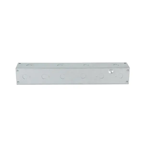 This back box accessory provides the necessary mounting infrastructure for the Newport ER72420 step light. Designed for indoor use with flexible orientation mounting, it simplifies installation with included hardware.